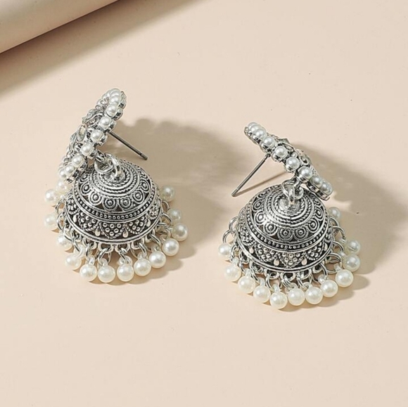 NWT Antique silver and faux pearl jhumka - Picture 2 of 3